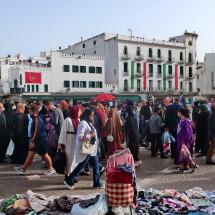 Again the crowds on Place Hassan II